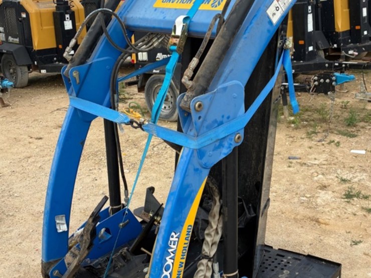new-holland-250tl-image-1