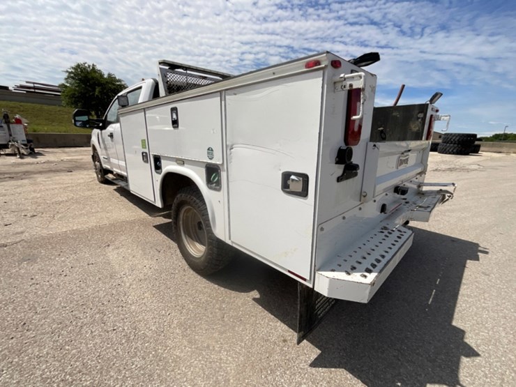 2019-ford-f350-image-6