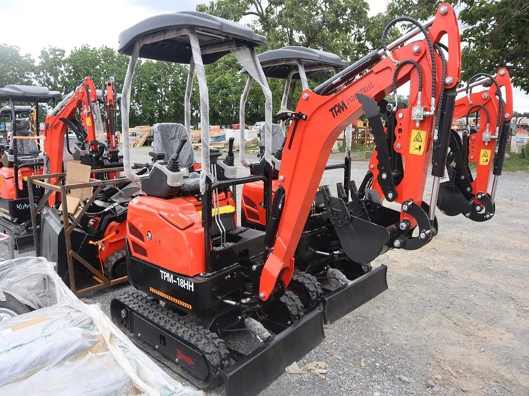 tpm-18hh-mini-excavator-image-2