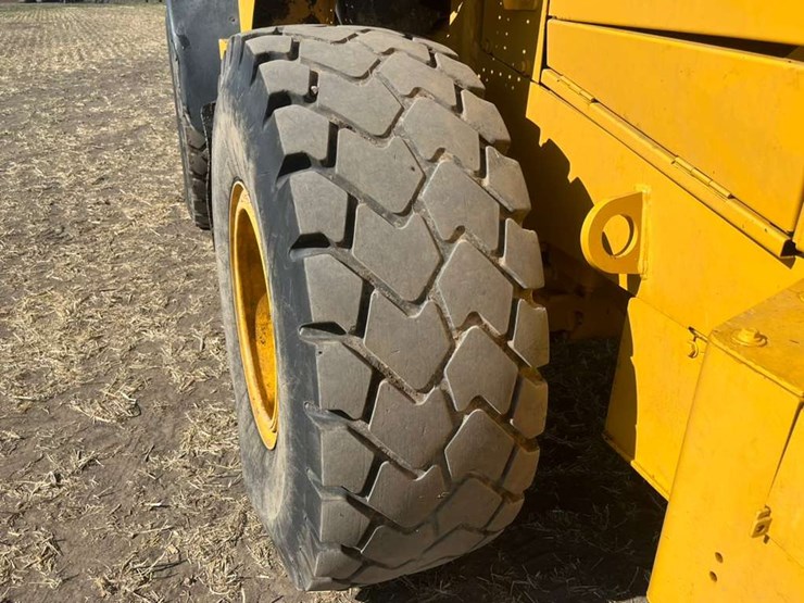 deere-524k-image-26