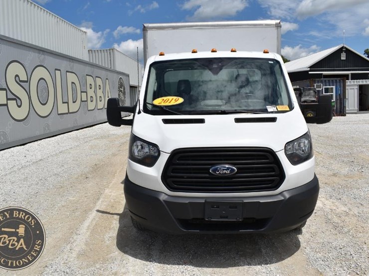 2019-ford-transit-image-9