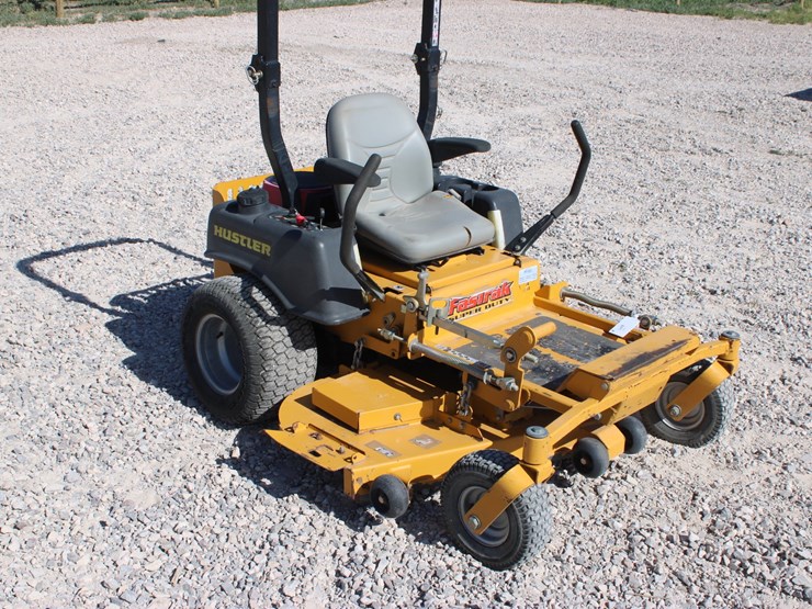 #1019-•-2010-hustler-fasttrak-super-duty-zero-turn-mower-image-4