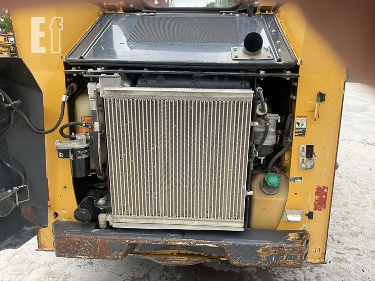 2017-deere-317g-image-18
