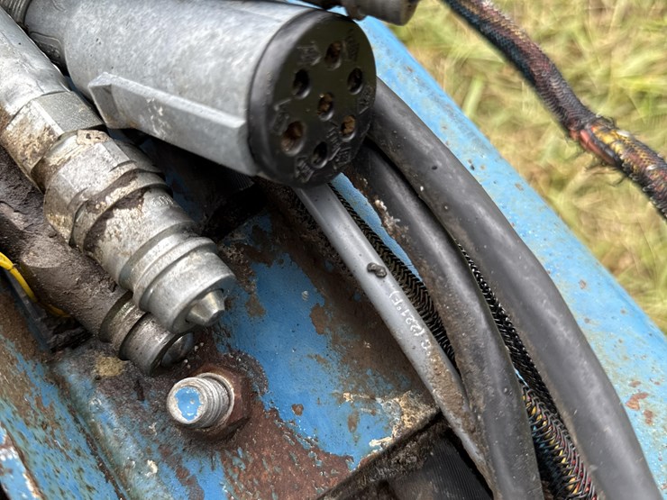 1995-kinze-2600-split-row-planter-image-13