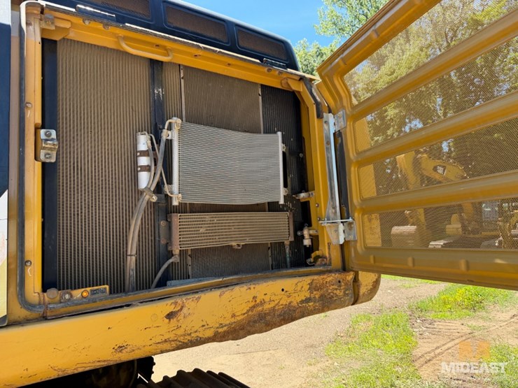 2000-case-580sl-image-19