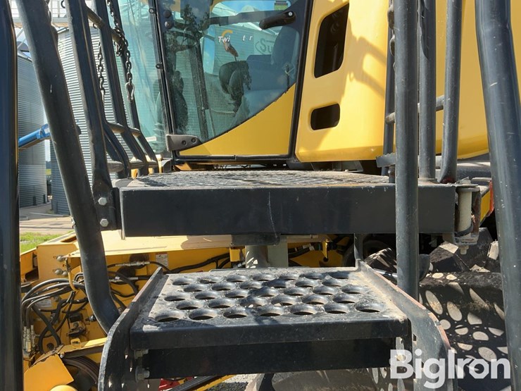 new-holland-cr9070-image-10
