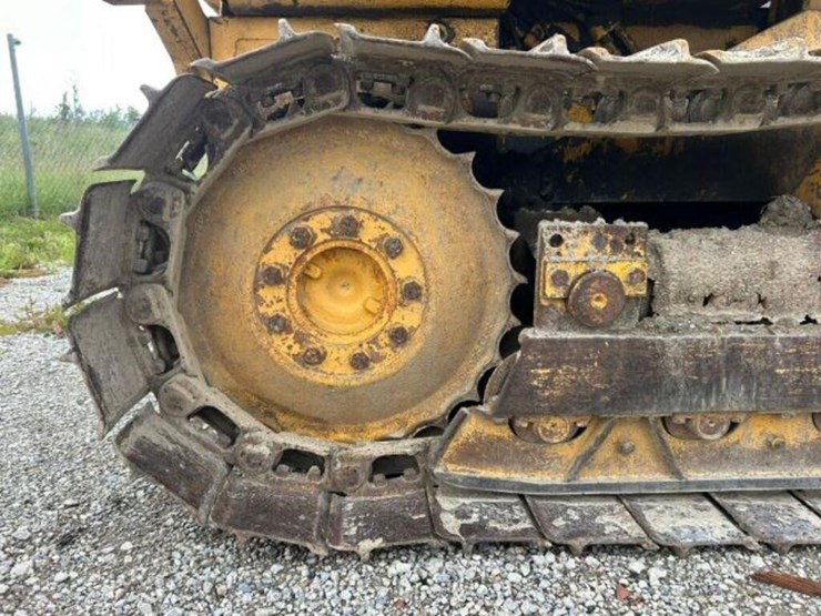 1985-john-deere-450e-image-38