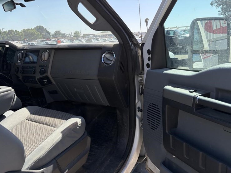 2012-ford-f250-sd-image-10