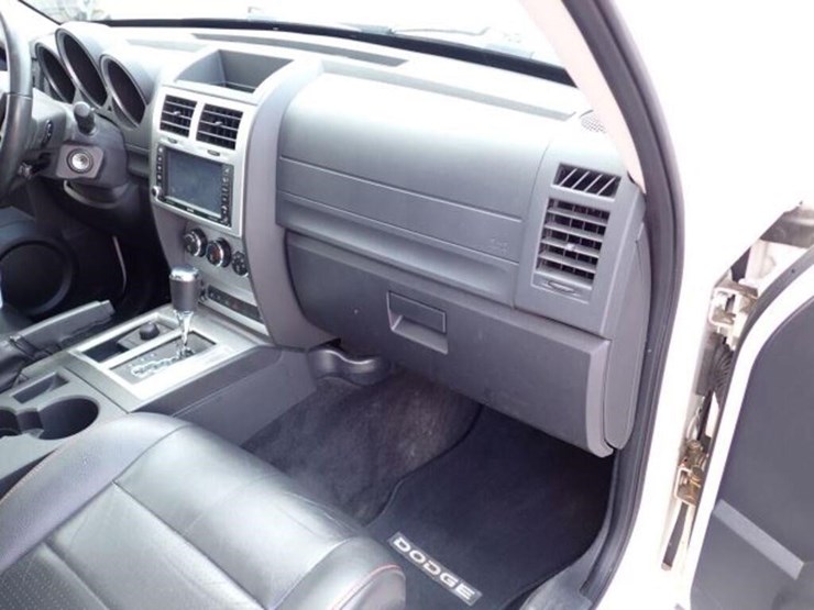 2008-dodge-nitro-image-35