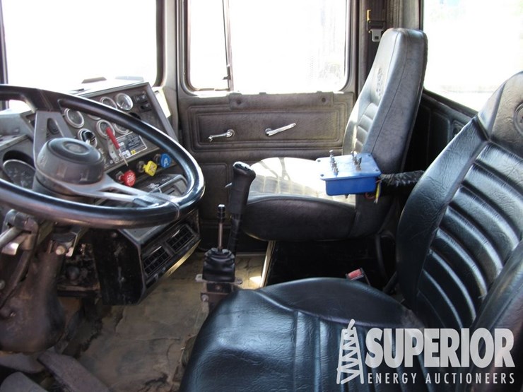 2002-mack-rd688s-image-4