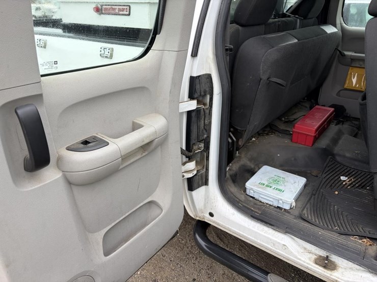 2016-gmc-sierra-2500-image-11