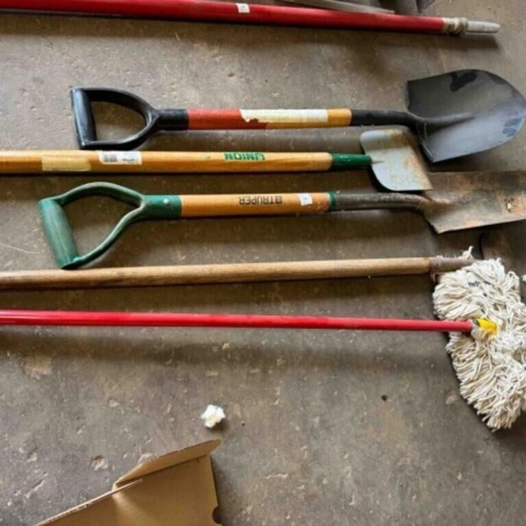 SHOVELS, SCRAPERS, MOP