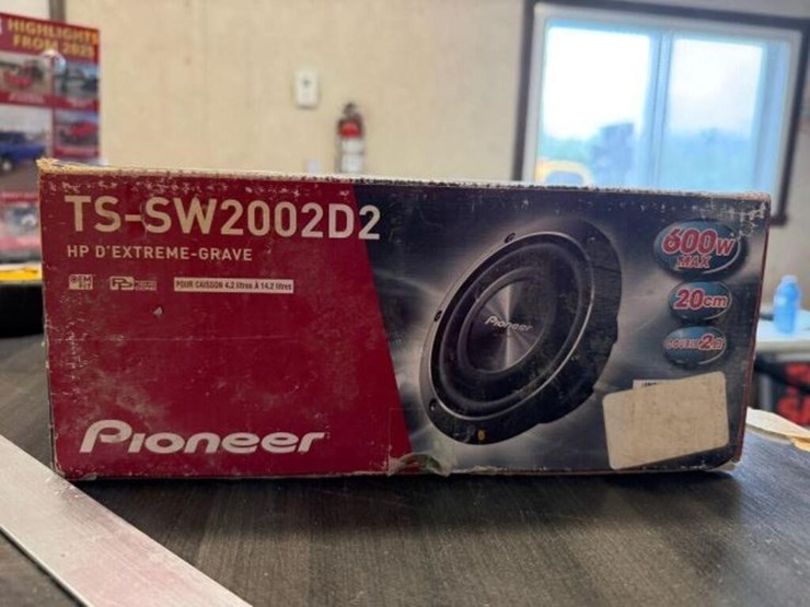pioneer-8-in-image-6