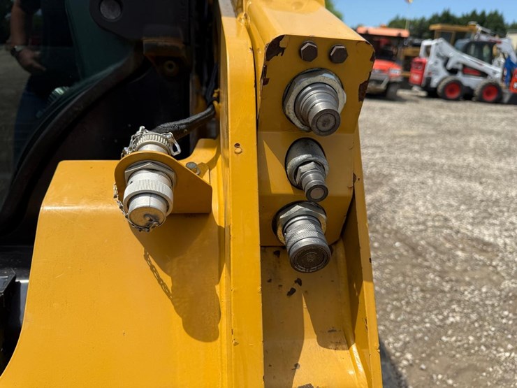 caterpillar-259d-image-11