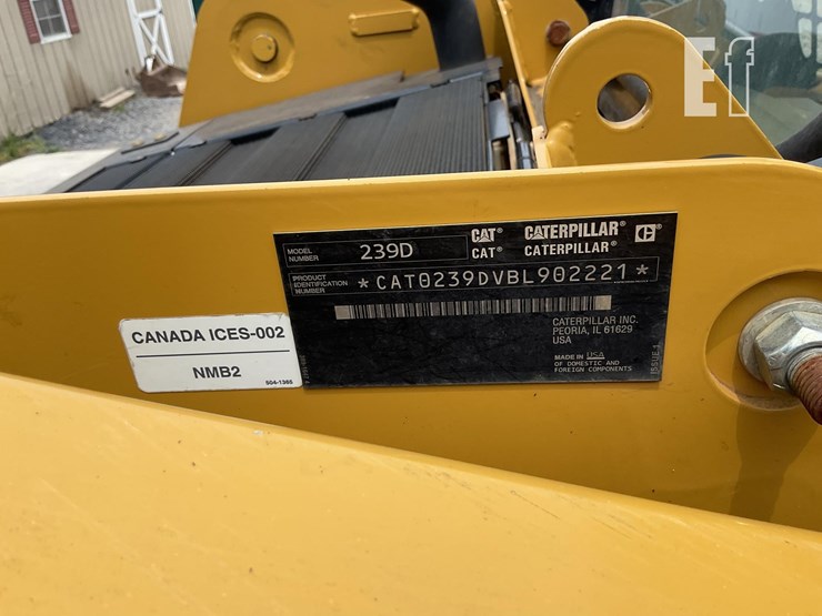 2018-caterpillar-239d-image-20