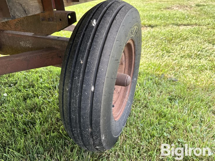 david-bradley-16'-hay-wagon-image-20