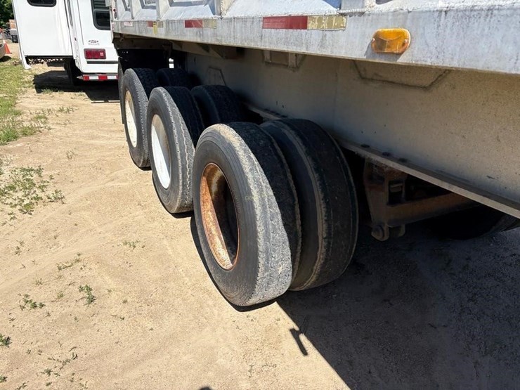 1979-ravens-30'-hopper-dump-trailer-image-5