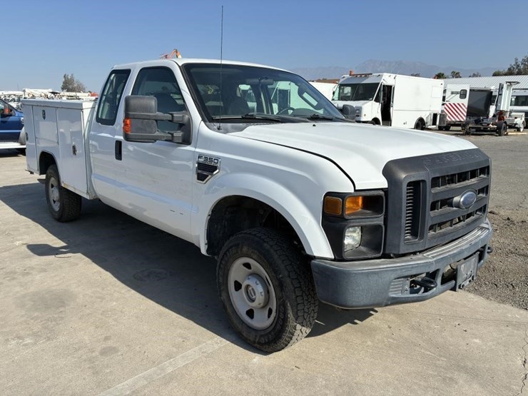 2009-ford-f350-image-2