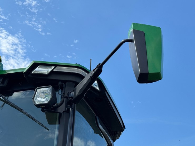 2023-john-deere-8r-340-image-38