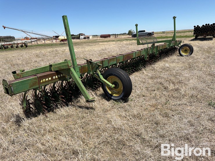 john-deere-400-image-3