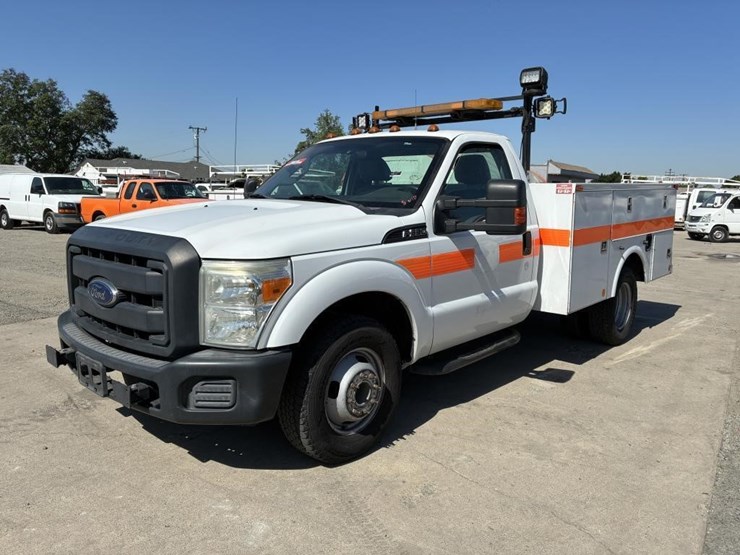 2014-ford-f350-image-1