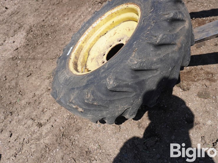 10.5-20-tires-w/8-bolt-rims-image-10