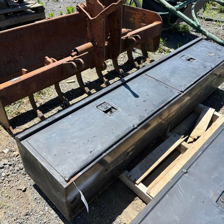 Truck Bed Tool Box
