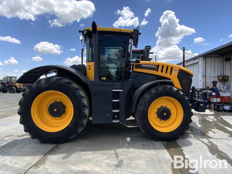 2022-jcb-8330-fastrac-4wd-tractor-image-4