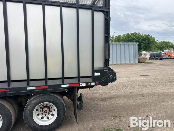 2013-meyer-9140t-boss-rt-t/a-live-bottom-forage-trailer-image-9