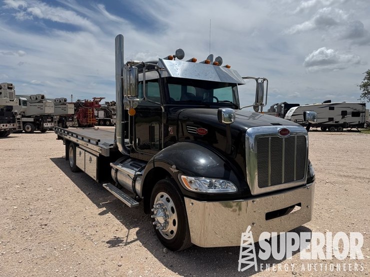 (x)-(1-50)-2015-peterbilt-s/a-slick-back-rolloff,-...-image-12