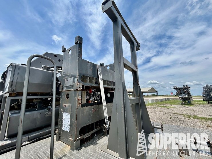 2012-john-deere-b-image-7