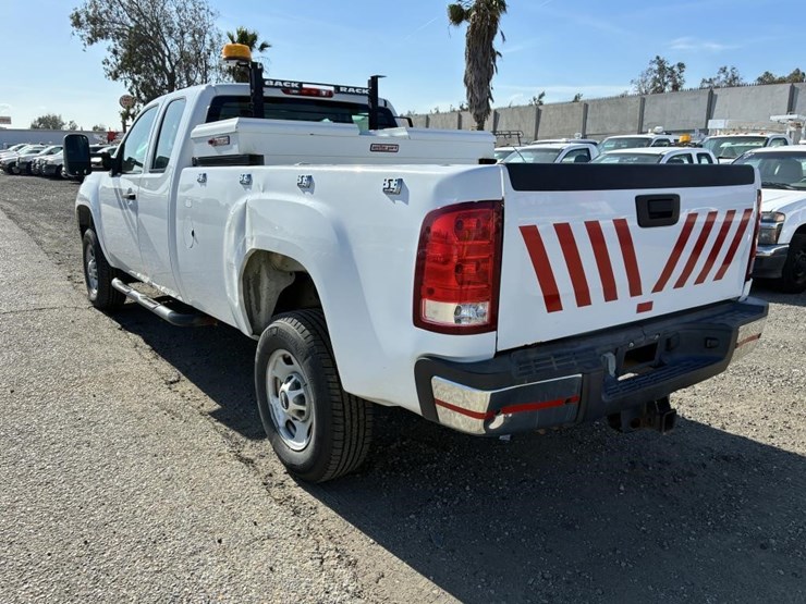 2012-gmc-2500hd-image-4