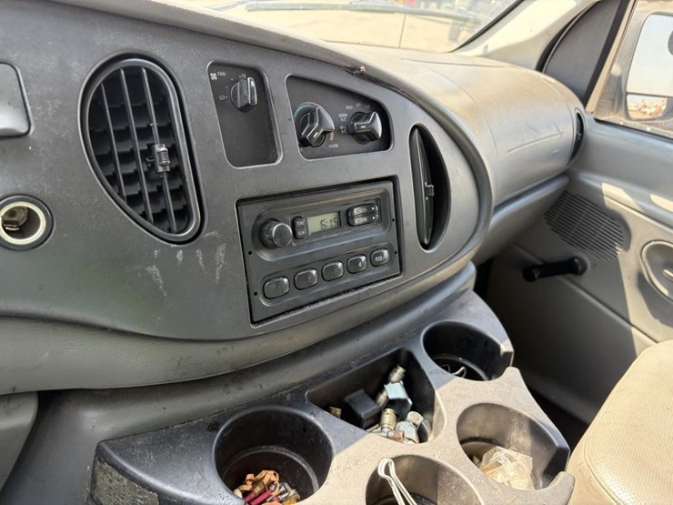 2006-ford-e350-sd-image-17