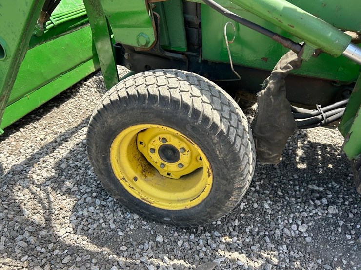 john-deere-755-image-19