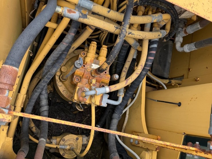 2001-caterpillar-320bl-image-25