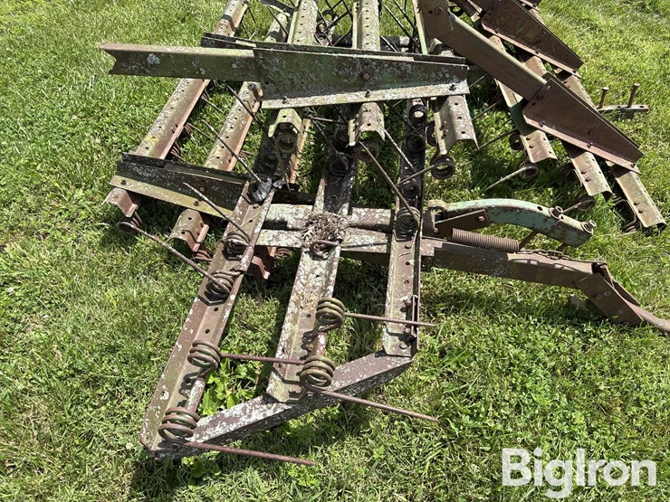 john-deere-spring-tooth-harrow-sections-image-11