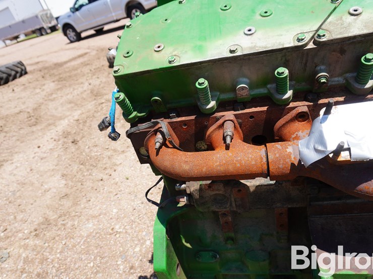 john-deere-135-image-17