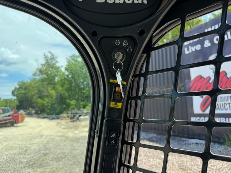 2022-bobcat-t595-image-26