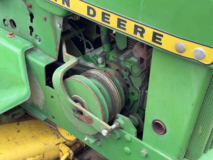 john-deere-110-image-15