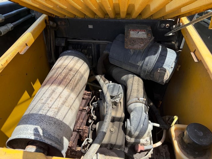 new-holland-ls190b-image-14