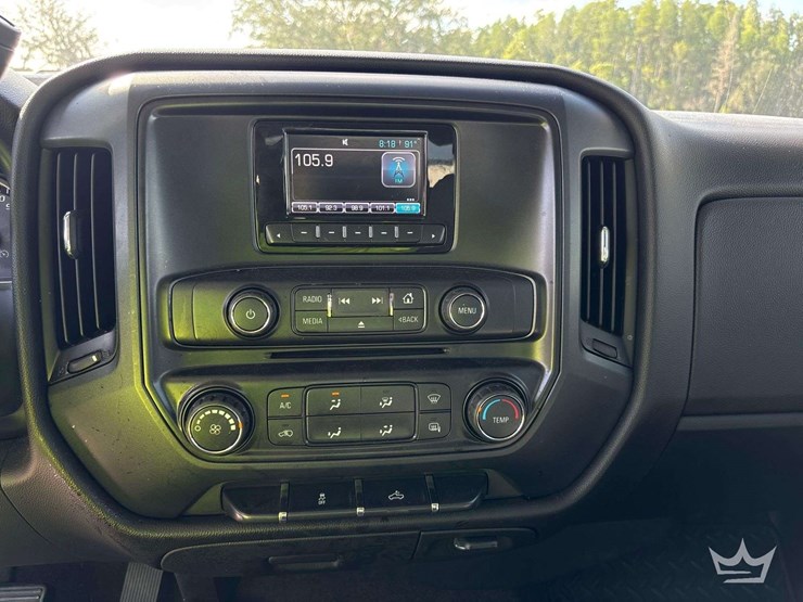 2015-chevrolet-silverado-1500-image-17