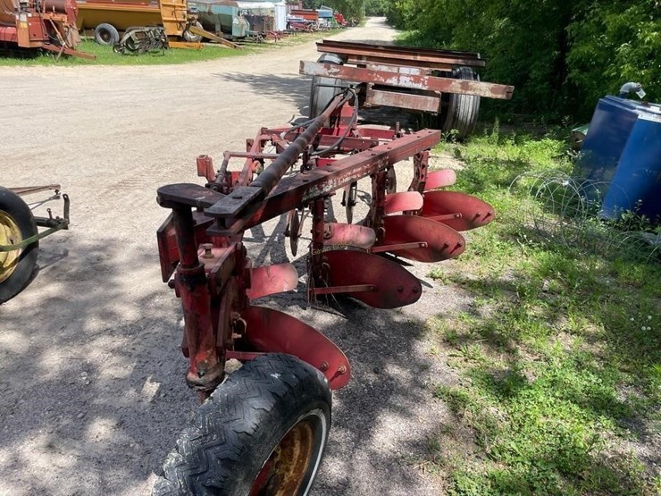 massey-ferguson-86-image-4