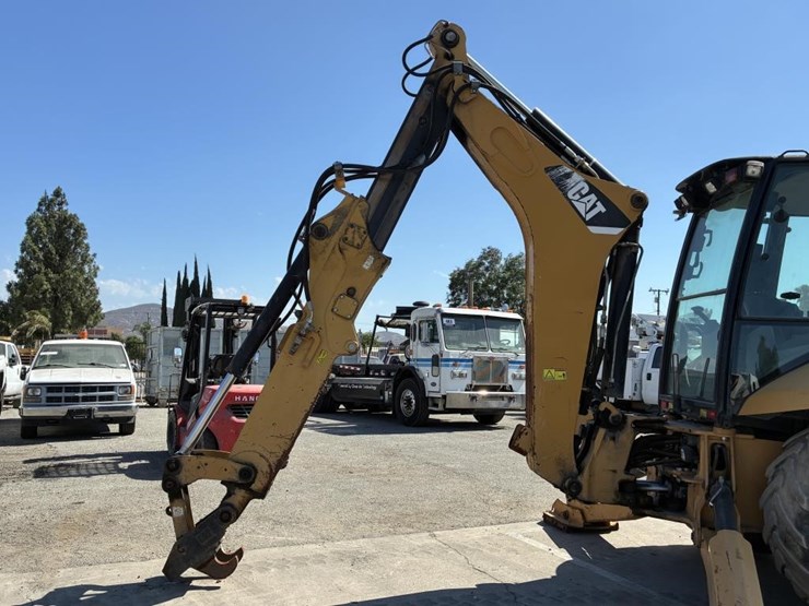 2014-caterpillar-430e-image-13