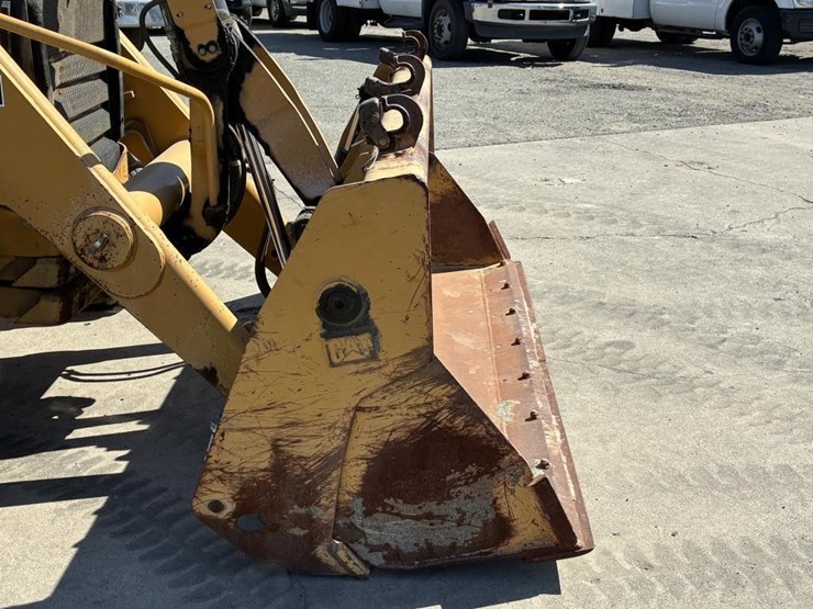 2014-caterpillar-430e-image-6