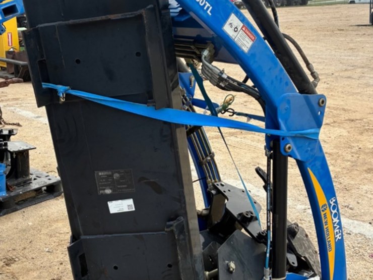 new-holland-250tl-image-2