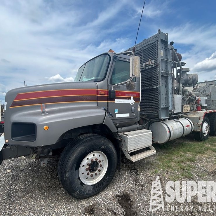 2006 INTERNATIONAL PAYSTAR 5600i