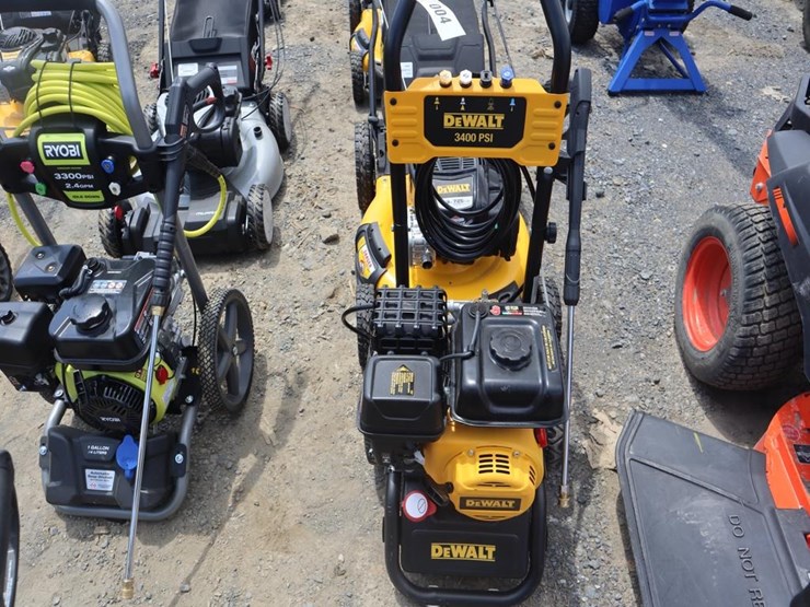 dewalt-pressure-washer-image-3