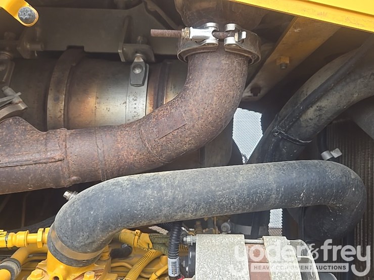2023-deere-650-lgp-image-42
