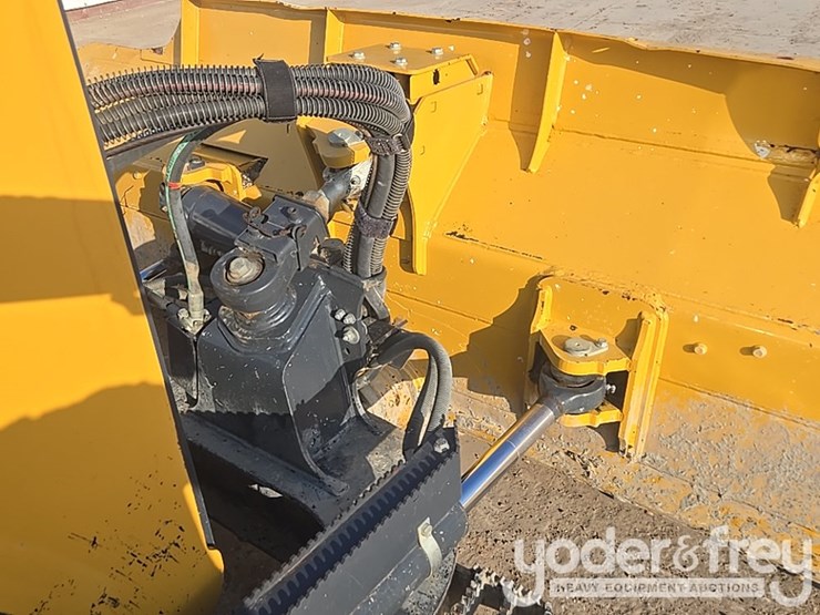 2023-deere-650-lgp-image-27