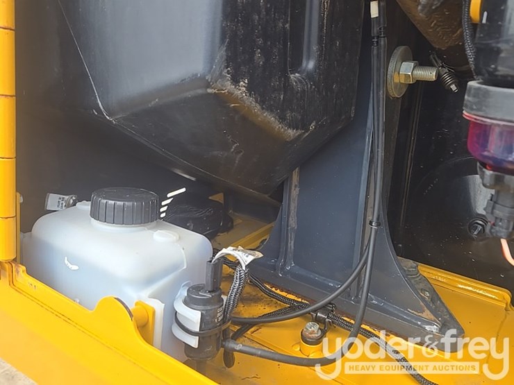 2023-deere-650-lgp-image-33